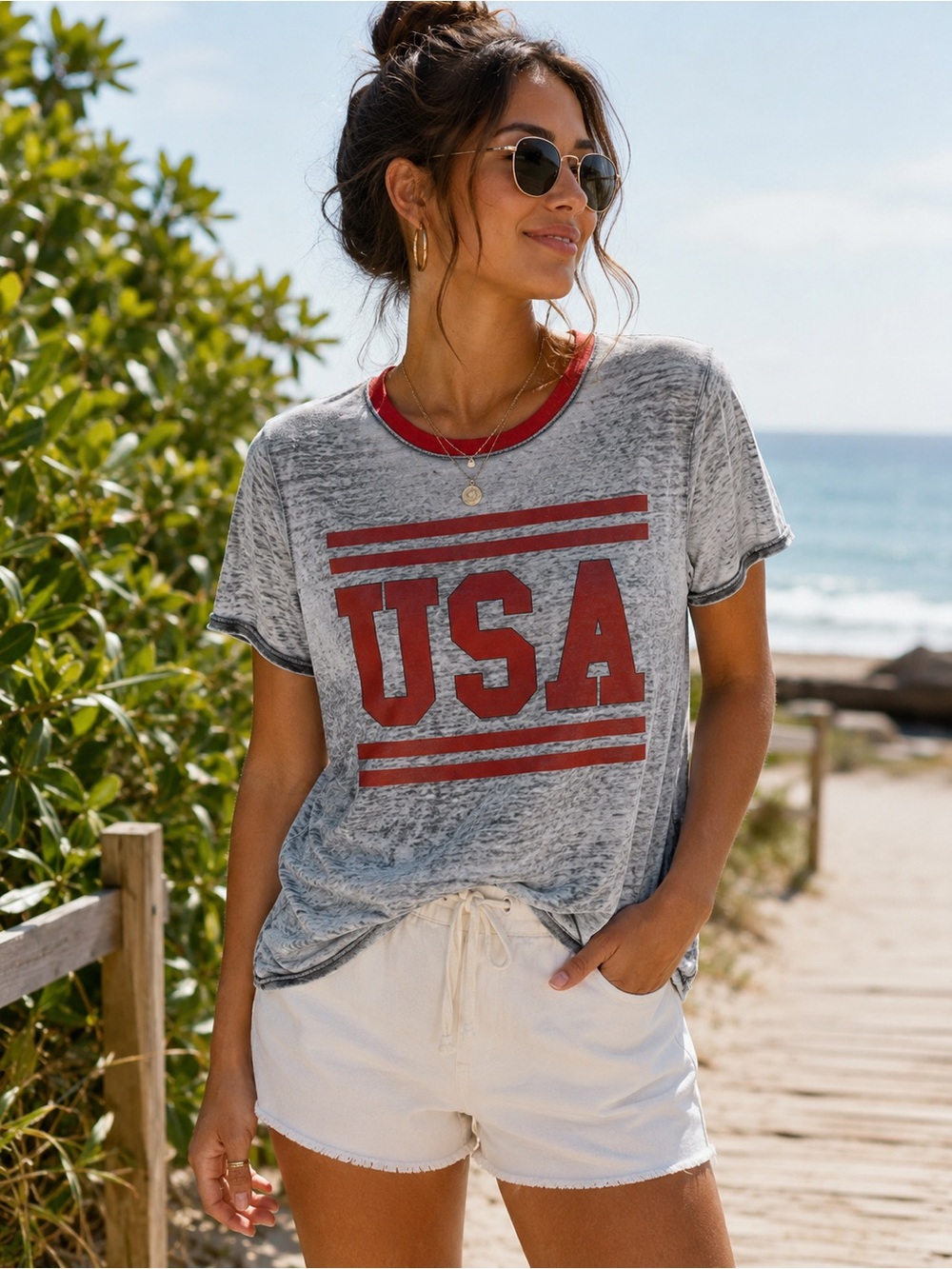 USA Burnout Graphic Tee‎ Women’s Medium Mighty Fine Gray Red Americana